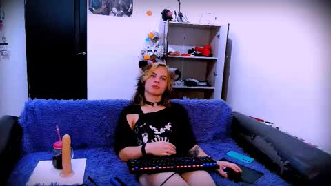 Snapshot of sparkyferret chatting on 10-03-25, 05:15 sparkyferret online show from 10-03-25, 05:15