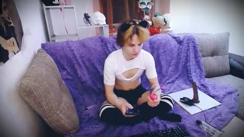 Snapshot of sparkyferret chatting on 11-20-25, 04:40 sparkyferret online show from 11-20-25, 04:40