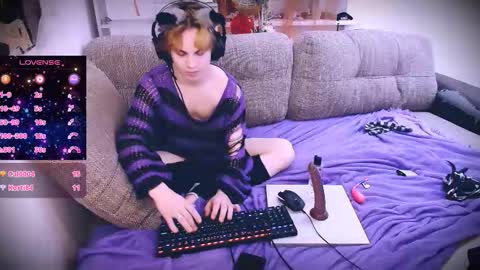 Snapshot of sparkyferret chatting on 11-23-25, 07:46 sparkyferret online show from 11-23-25, 07:46