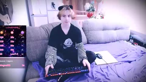 Snapshot of sparkyferret chatting on 11-30-25, 02:37 sparkyferret online show from 11-30-25, 02:37