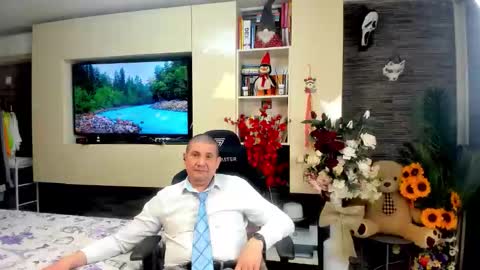 Snapshot of spartandaddy48 chatting on 05-05-26, 11:02 Spartan online show from 05-05-26, 11:02