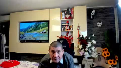 Snapshot of spartandaddy48 chatting on 05-09-26, 10:48 Spartan online show from 05-09-26, 10:48