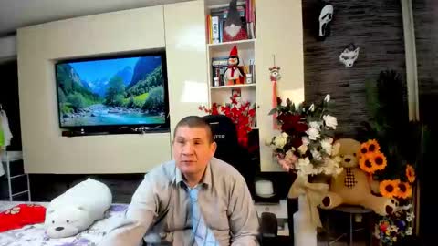 Snapshot of spartandaddy48 chatting on 05-14-26, 11:33 Spartan online show from 05-14-26, 11:33