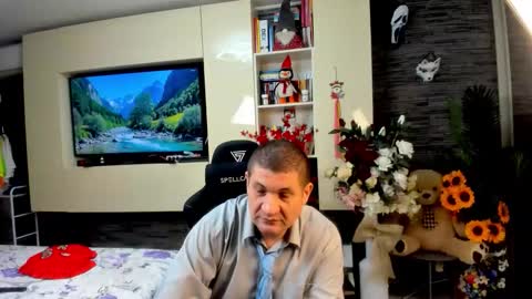 Snapshot of spartandaddy48 chatting on 05-16-26, 07:34 Spartan online show from 05-16-26, 07:34
