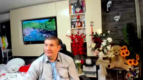 Snapshot of spartandaddy48 chatting on 05-18-26, 07:20 Spartan online show from 05-18-26, 07:20