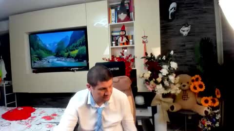 Snapshot of spartandaddy48 chatting on 05-23-26, 02:32 Spartan online show from 05-23-26, 02:32