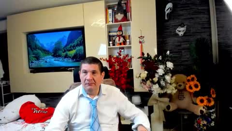 Snapshot of spartandaddy48 chatting on 05-24-26, 03:39 Spartan online show from 05-24-26, 03:39