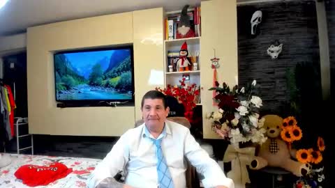 Snapshot of spartandaddy48 chatting on 05-30-26, 02:41 Spartan online show from 05-30-26, 02:41