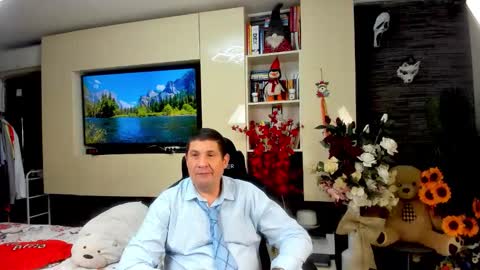 Snapshot of spartandaddy48 chatting on 06-06-26, 12:27 Spartan online show from 06-06-26, 12:27