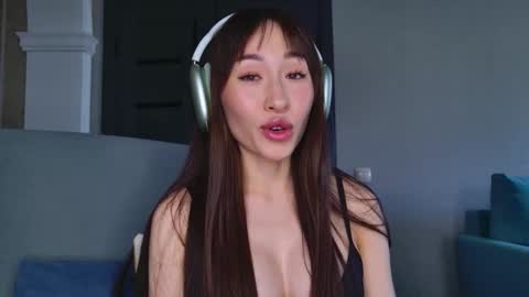 Snapshot of special_person chatting on 03-08-25, 12:41 Nicole online show from 03-08-25, 12:41