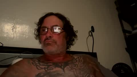 Snapshot of specter1972 chatting on 11-22-25, 04:00 specter1972 online show from 11-22-25, 04:00