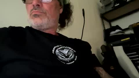 Snapshot of specter1972 chatting on 04-19-26, 03:00 specter1972 online show from 04-19-26, 03:00