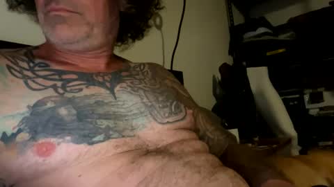 Snapshot of specter1972 chatting on 05-02-26, 01:21 specter1972 online show from 05-02-26, 01:21