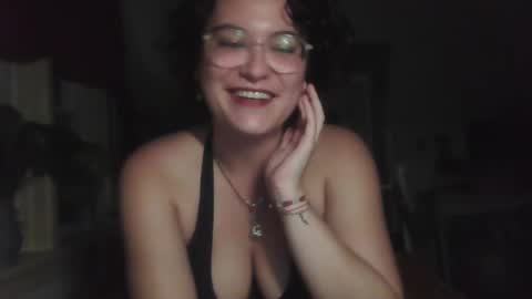 Snapshot of spiceberrybb chatting on 09-20-25, 01:17 spiceberrybb online show from 09-20-25, 01:17