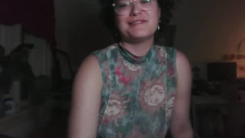 Snapshot of spiceberrybb chatting on 10-18-25, 02:36 spiceberrybb online show from 10-18-25, 02:36