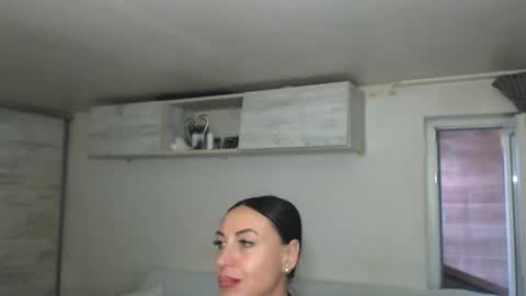 Snapshot of spicemint chatting on 05-24-26, 04:34 Carla online show from 05-24-26, 04:34
