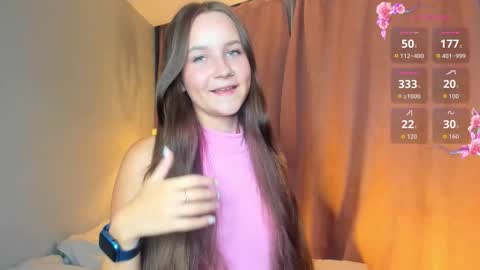 Snapshot of spiceofalex chatting on 09-11-25, 04:40 Elva online show from 09-11-25, 04:40