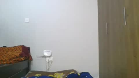 Snapshot of spicybobolishia_ chatting on 05-18-26, 04:29 Bobo online show from 05-18-26, 04:29
