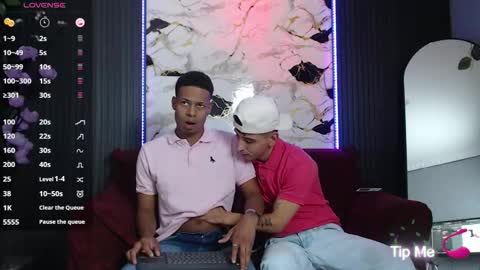 Snapshot of spicyboys_ chatting on 09-30-25, 09:20 online show from 09-30-25, 09:20