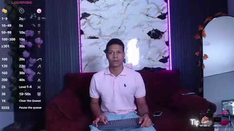 Snapshot of spicyboys_ chatting on 10-18-25, 01:41 online show from 10-18-25, 01:41