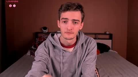 Snapshot of spider___man chatting on 09-29-25, 04:34 Spidey online show from 09-29-25, 04:34