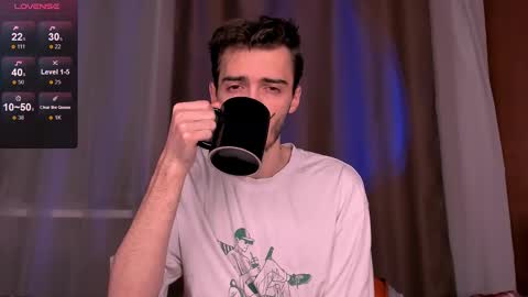 Snapshot of spider___man chatting on 10-22-25, 03:34 Spidey online show from 10-22-25, 03:34