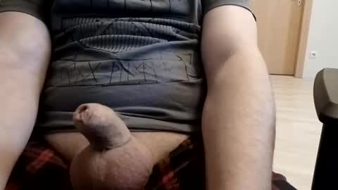 Snapshot of spikyandy chatting on 11-21-25, 12:48 spikyandy online show from 11-21-25, 12:48