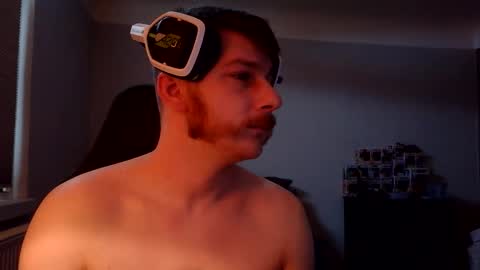 Snapshot of spikyandy chatting on 02-15-26, 09:52 spikyandy online show from 02-15-26, 09:52