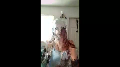 Snapshot of spinwithus chatting on 05-27-26, 01:52 Rose online show from 05-27-26, 01:52