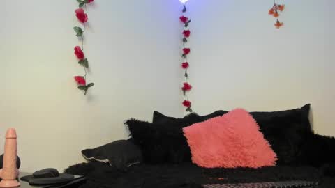 EMMA online show from 02-12-25, 03:07