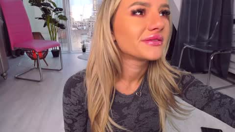 Snapshot of spoilm3mor3 chatting on 12-12-24, 01:28 Anna online show from 12-12-24, 01:28