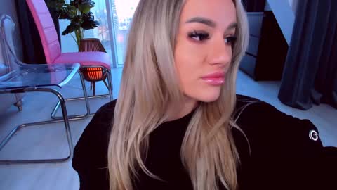 Snapshot of spoilm3mor3 chatting on 12-23-24, 01:13 Anna online show from 12-23-24, 01:13