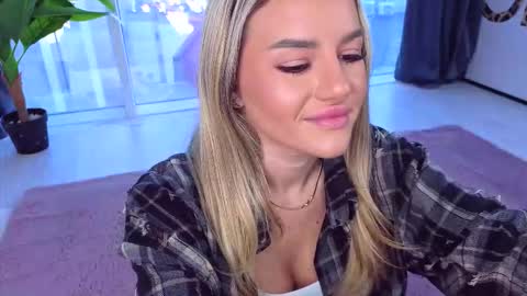 Snapshot of spoilm3mor3 chatting on 11-24-25, 10:59 Anna online show from 11-24-25, 10:59