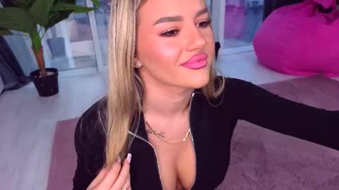 Snapshot of spoilm3mor3 chatting on 11-28-25, 12:08 Anna online show from 11-28-25, 12:08