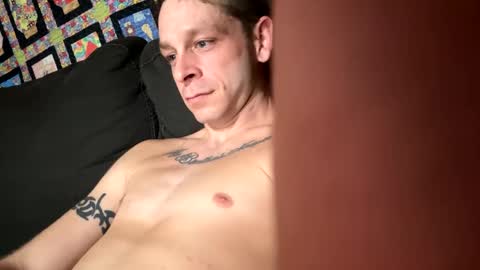 Snapshot of spotlight19955 chatting on 01-08-25, 03:40 TN stuf online show from 01-08-25, 03:40