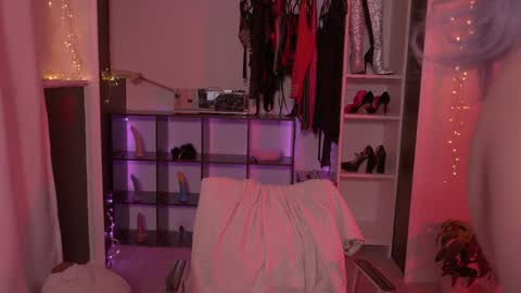 Abby online show from 01-03-25, 04:16