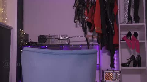 Abby online show from 03-08-25, 04:06