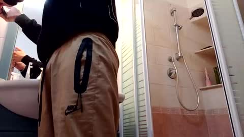 Snapshot of sprullo503609 chatting on 10-30-25, 12:45 sprullo503609 online show from 10-30-25, 12:45