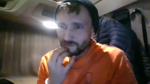 Snapshot of spyco82 chatting on 01-06-25, 05:27 spyco82 online show from 01-06-25, 05:27