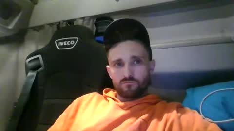 Snapshot of spyco82 chatting on 01-07-25, 04:48 spyco82 online show from 01-07-25, 04:48