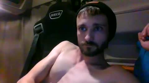 Snapshot of spyco82 chatting on 01-23-25, 09:29 spyco82 online show from 01-23-25, 09:29