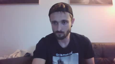 Snapshot of spyco82 chatting on 02-28-25, 05:37 spyco82 online show from 02-28-25, 05:37