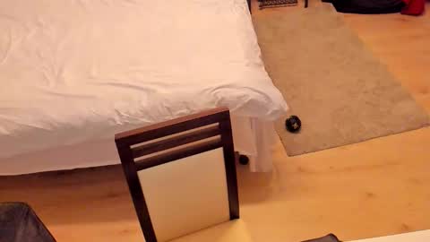 Snapshot of squirt_kimmm chatting on 11-14-25, 04:55 Kim online show from 11-14-25, 04:55