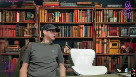 Snapshot of squirt_vip_room chatting on 03-01-26, 02:02 Roxy Day Mossimo Knight online show from 03-01-26, 02:02