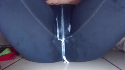 Snapshot of squirtkat25 chatting on 02-13-25, 03:07 squirtkat25 online show from 02-13-25, 03:07