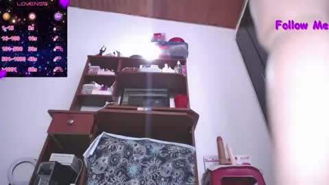 Snapshot of squirtmachinex chatting on 01-17-25, 07:49 Wanda online show from 01-17-25, 07:49