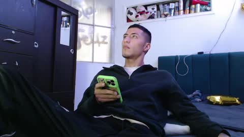 sr_porn01 online show from 01-24-25, 08:32