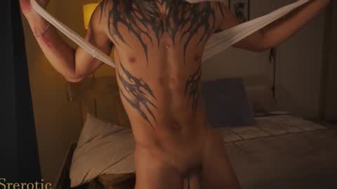 Matt     online show from 11-30-25, 04:44