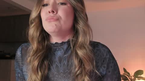 Sophie 3 online show from 02-03-25, 11:47