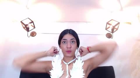 Snapshot of srta_luciana chatting on 06-09-26, 11:55 . . online show from 06-09-26, 11:55